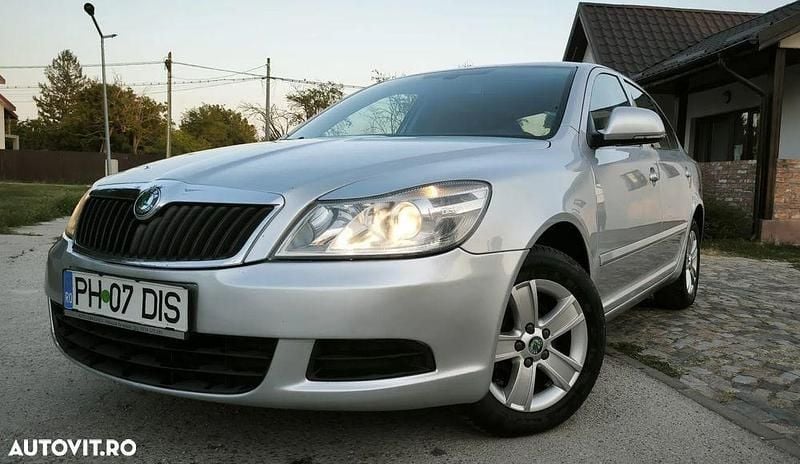Culoareargint Utilizat 2011 Skoda Octavia Classic Berlinǎ | 3.900 EUR (Super Preț) - Imagine 1/4