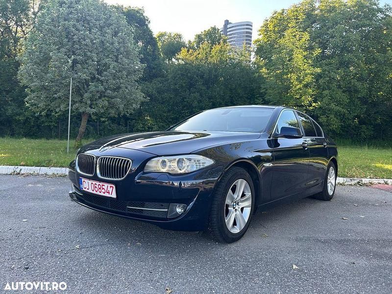 Albastru Utilizat 2012 BMW 520 Berlinǎ | 10.999 EUR (Super Preț) - Imagine 1/4