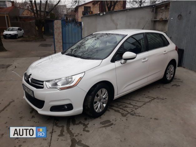 Alb Utilizat 2012 Citroën C4 Hatchback | 4.400 EUR (Scump) - Imagine 1/4