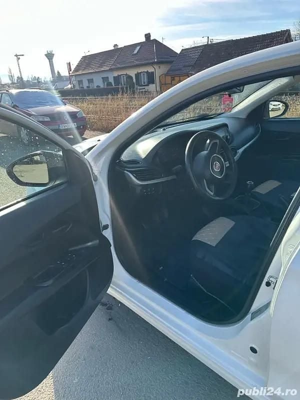 Second-hand Fiat Tipo 95 CP (69 kW) 2019 Alb Berlinǎ