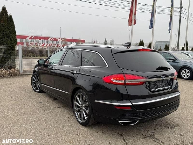 Second-hand Ford Mondeo Vignale 190 CP (139 kW) 2020 Culoarenegru Break