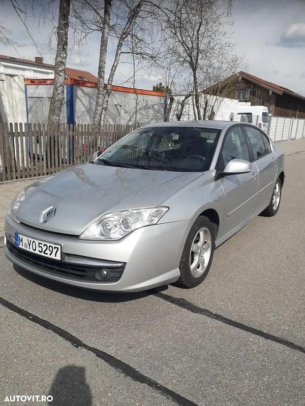 Culoareargint Utilizat 2008 Renault Laguna III Expression Berlinǎ | 3.650 EUR (Preț OK) - Imagine 1/4