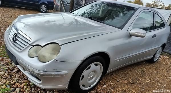 Second-hand Mercedes A220 163 CP (119 kW) 2003 Coupe