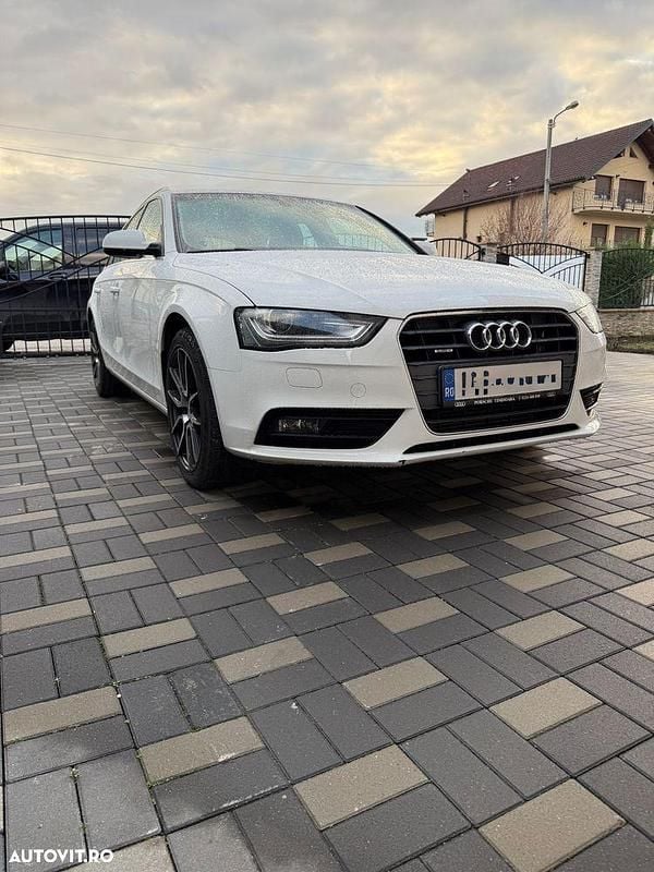 Second-hand Audi A4 Ambiente 177 CP (130 kW) 2014 Culoarealb Break