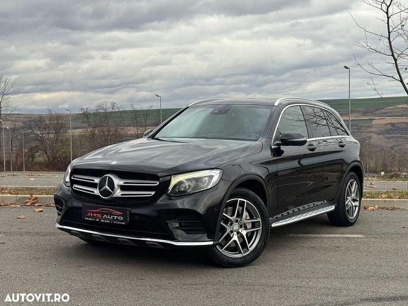Culoarenegru Utilizat 2016 Mercedes GLC250 AMG line SUV | 18.499 EUR (Super Preț) - Imagine 1/4