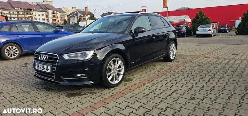 Culoarenegru Utilizat 2013 Audi A3 Sportback Ambiente Hatchback | 8.000 EUR (Preț OK) - Imagine 1/4