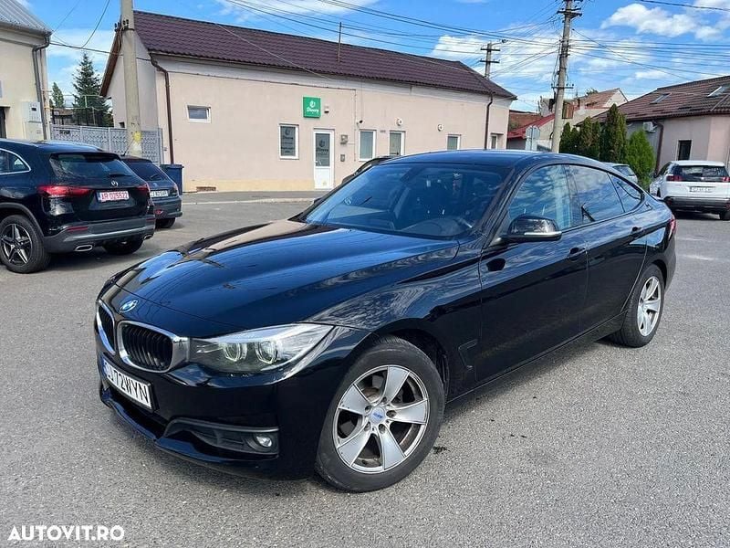 Culoarenegru Utilizat 2017 BMW 318 Gran Turismo Berlinǎ | 10.990 EUR (Preț OK) - Imagine 1/4