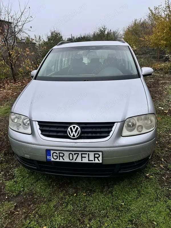 Utilizat 2003 VW Touran Monovolum | 4.300 EUR - Imagine 1/4