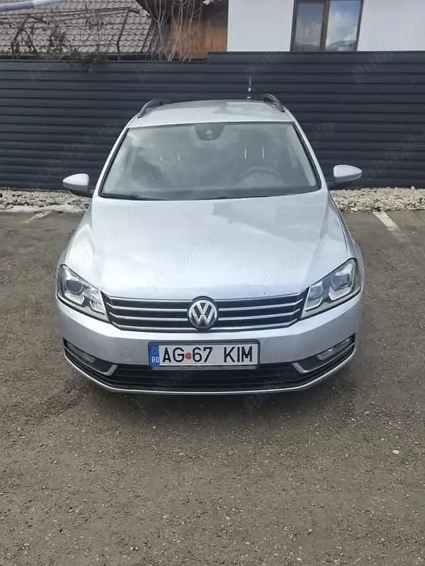 Second-hand VW Passat 204 CP (150 kW) 2012 Argintiu Hatchback
