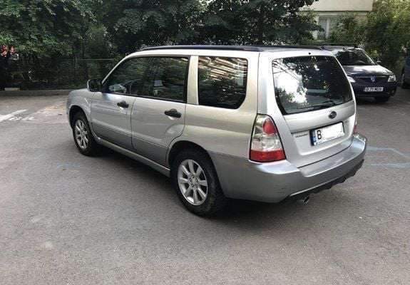 Second-hand Subaru Forester 178 CP (130 kW) 2007 Gri metalizat SUV