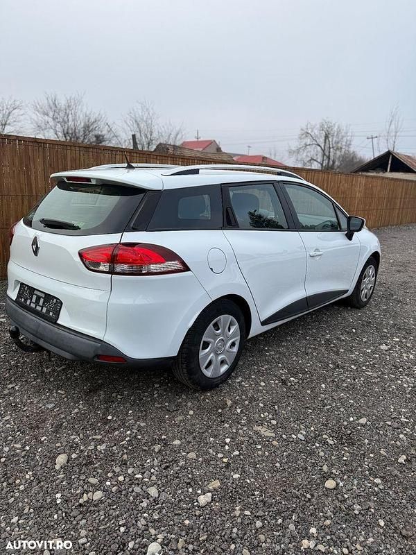 Second-hand Renault Clio IV Dynamique 90 CP (66 kW) 2015 Culoarealb Hatchback
