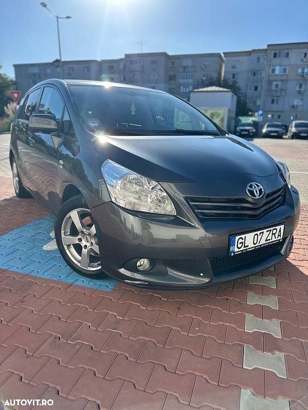 Culoaregri Utilizat 2010 Toyota Verso Sol Monovolum | 4.590 EUR - Imagine 1/4