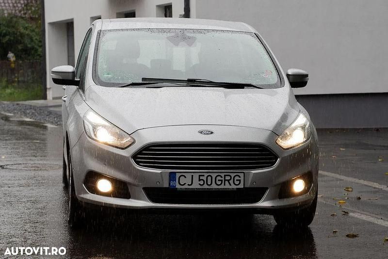 Second-hand Ford S-MAX Titanium 150 CP (110 kW) 2017 Culoaregri Monovolum
