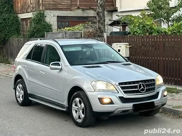 Utilizat 2009 Mercedes ML320 SUV | 10.500 EUR - Imagine 1/4