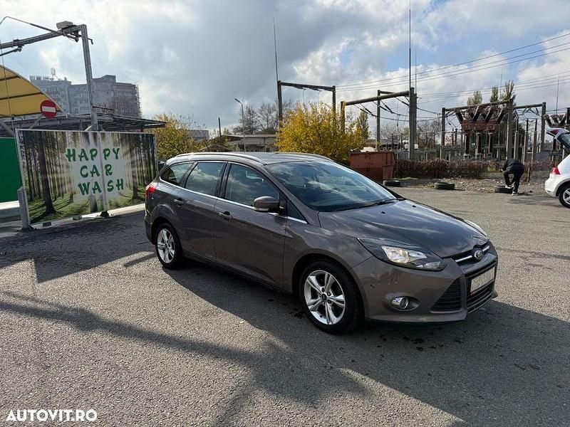 Culoaremaro Utilizat 2012 Ford Focus Champions Edition Break | 4.750 EUR (Super Preț) - Imagine 1/4