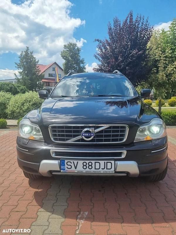 Negru Utilizat 2011 Volvo XC90 Summum SUV | 10.500 EUR (Preț OK) - Imagine 1/4