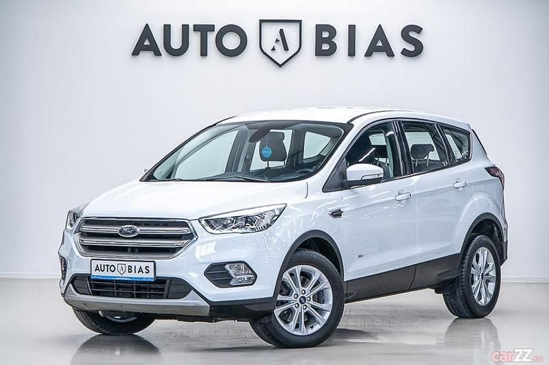 Alb Utilizat 2019 Ford Kuga Titanium SUV | 12.950 EUR (Preț bun) - Imagine 1/4