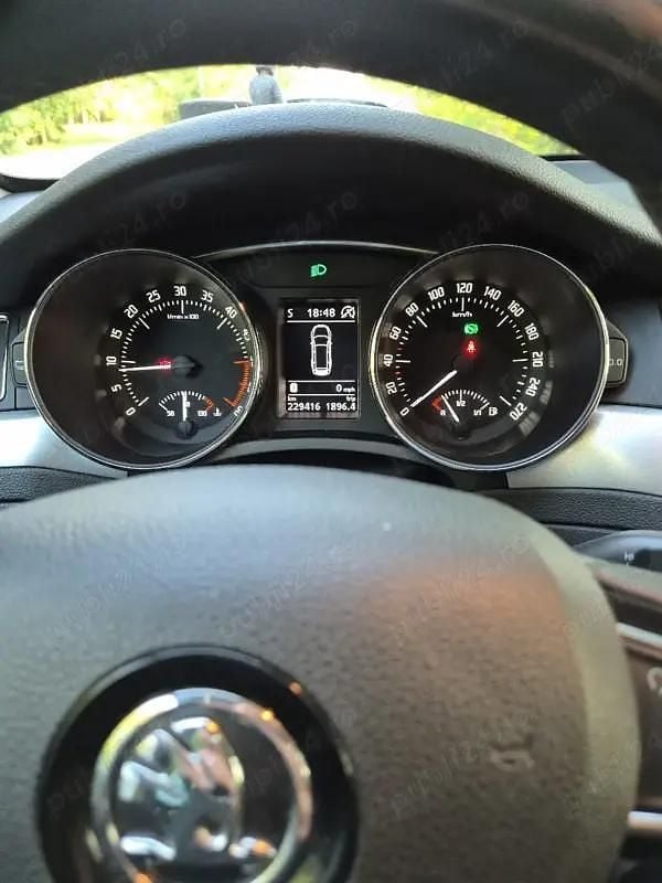 Second-hand Skoda Superb 170 CP (125 kW) 2014 Alb Break