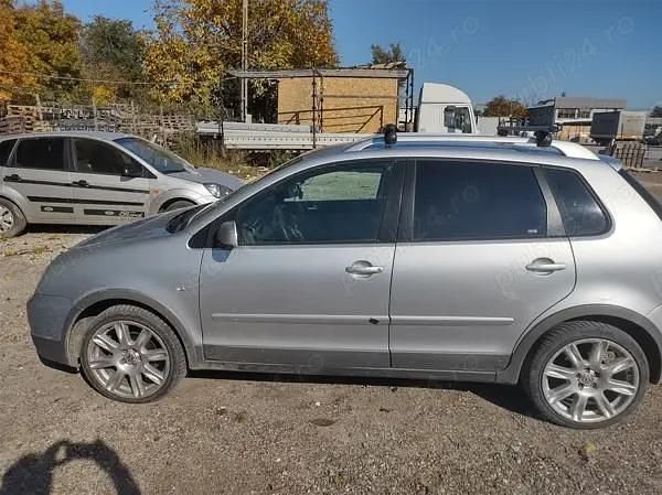 Second-hand VW Polo Cross 75 CP (55 kW) 2005 Argintiu Hatchback