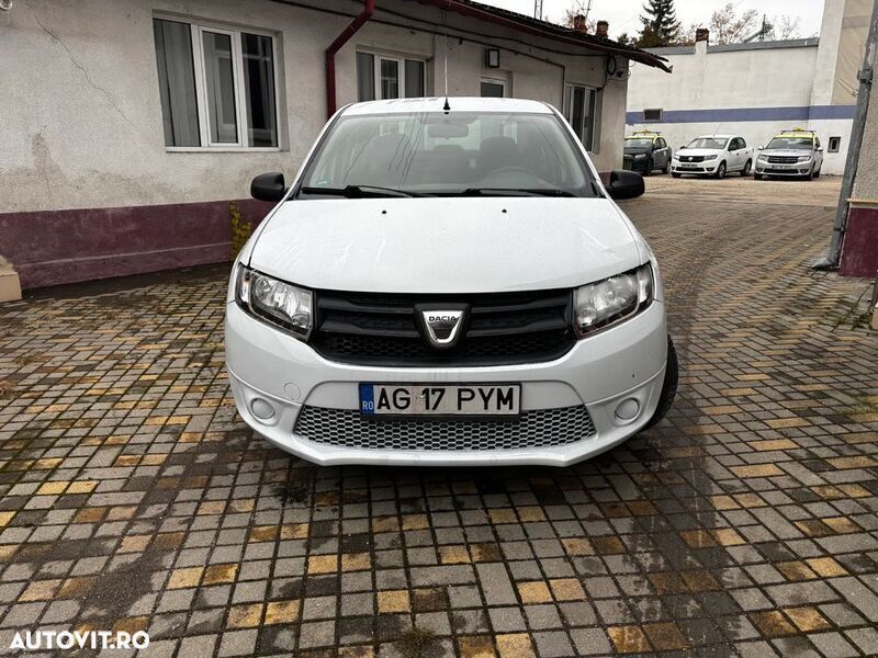Alb Utilizat 2014 Dacia Logan Berlinǎ | 2.500 EUR (Preț OK) - Imagine 1/4