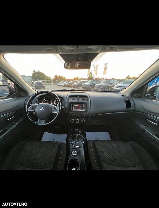 Second-hand Mitsubishi ASX Invite 150 CP (110 kW) 2015 Culoareblack SUV