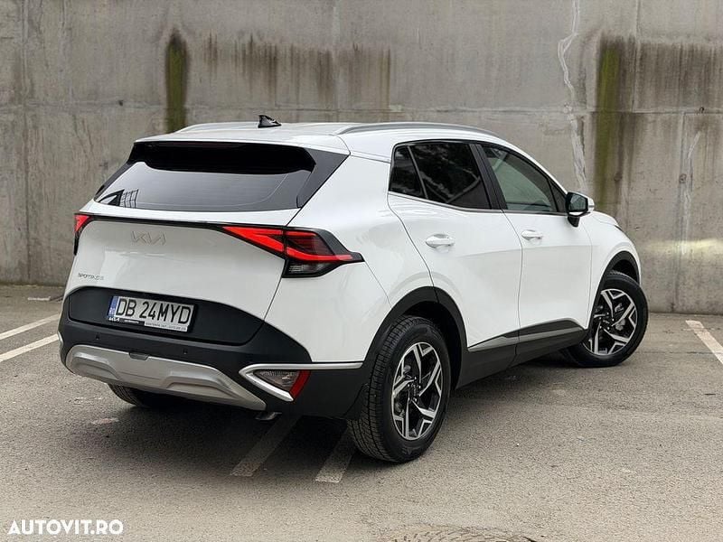 Second-hand Kia Sportage Style 136 CP (100 kW) 2024 Culoarealb SUV