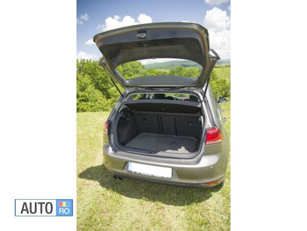 Second-hand VW Golf VII 122 CP (89 kW) 2014 Gri Hatchback