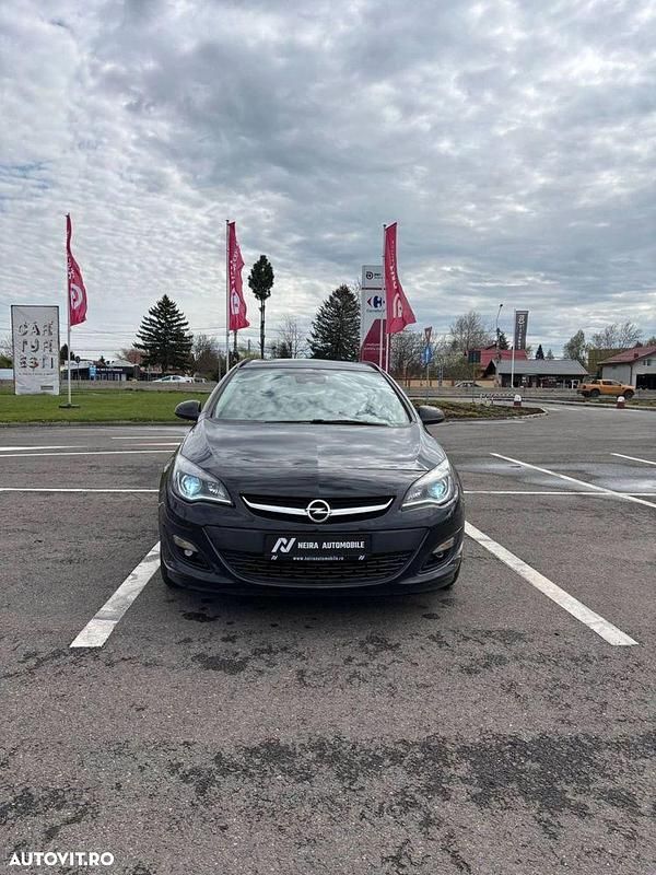 Culoaregalbeuriu Utilizat 2015 Opel Astra Break | 5.850 EUR (Preț OK) - Imagine 1/4