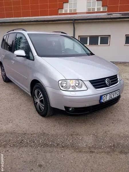 Utilizat 2006 VW Touran Monovolum | 2.550 EUR (Preț OK) - Imagine 1/4