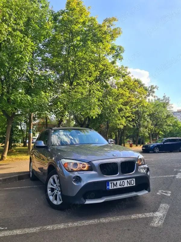 Gri Utilizat 2010 BMW X1 SUV | 7.850 EUR (Scump) - Imagine 1/4