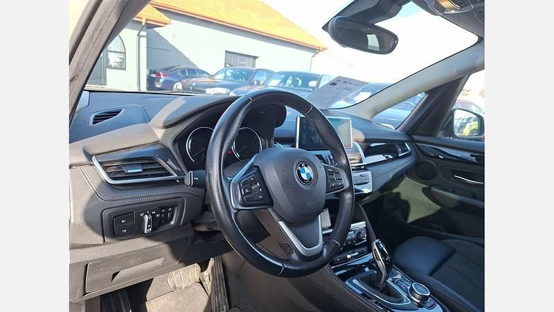 Second-hand BMW 218 Performance 140 CP (102 kW) 2021 Cashmere silver metallic metalizat Monovolum