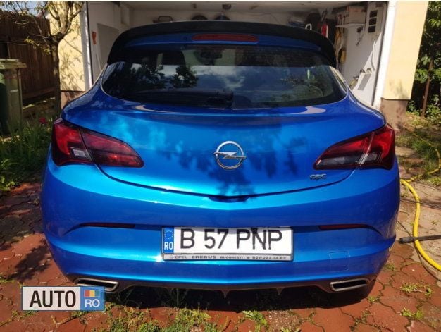 Second-hand Opel Astra OPC 280 CP (205 kW) 2014 Albastru Coupe