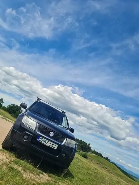 Second-hand Suzuki Grand Vitara 129 CP (94 kW) 2005 Negru SUV