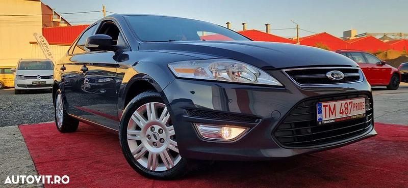 Culoarealbastru Utilizat 2011 Ford Mondeo Ambiente Berlinǎ | 5.000 EUR (Preț OK) - Imagine 1/4
