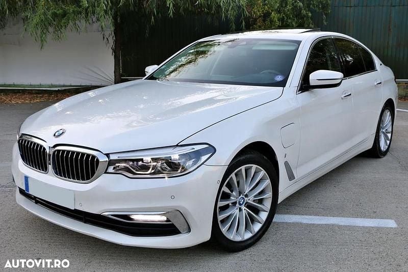 Culoarealb Utilizat 2018 BMW 530e Luxury Line Berlinǎ | 18.799 EUR (Preț OK) - Imagine 1/4