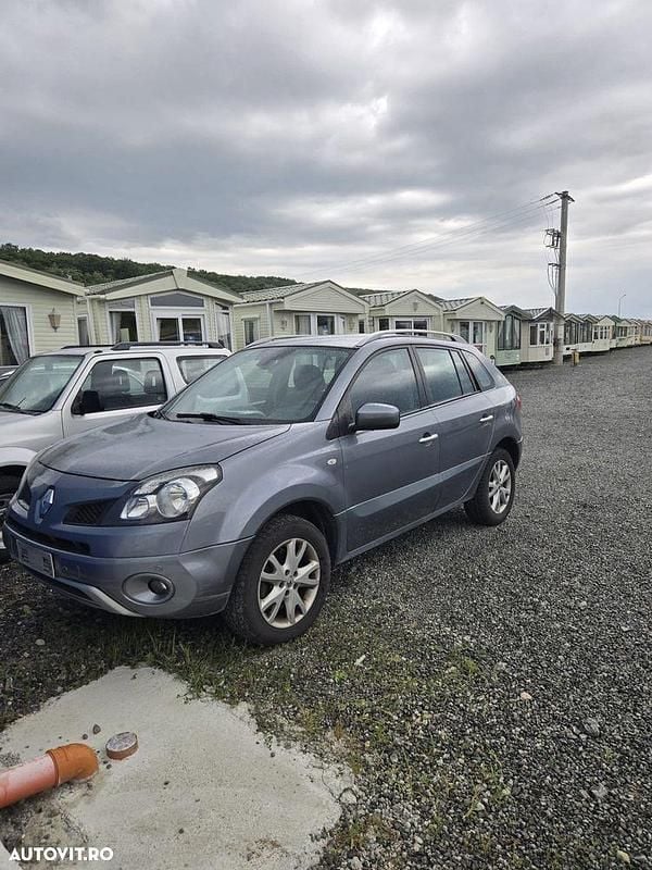 Gri Utilizat 2009 Renault Koleos Bose Edition SUV | 2.450 EUR (Super Preț) - Imagine 1/4