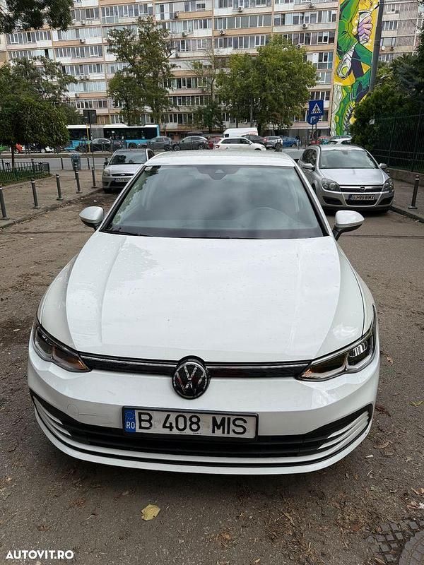 Culoarealb Utilizat 2022 VW Golf VIII | 16.499 EUR (Super Preț) - Imagine 1/4