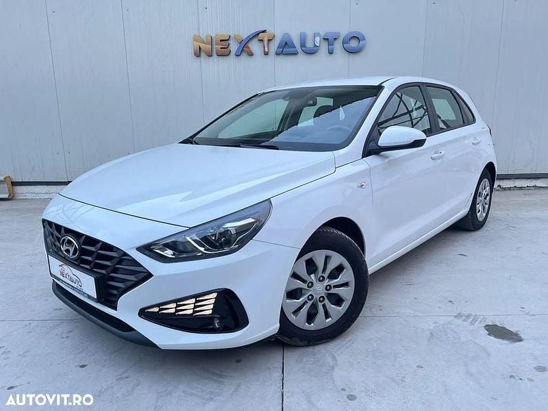 Culoarealb Utilizat 2023 Hyundai i30 Comfort Hatchback | 14.000 EUR (Preț bun) - Imagine 1/4