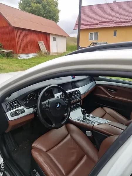 Alb Utilizat 2012 BMW 525 Break | 6.700 EUR (Super Preț) - Imagine 1/4