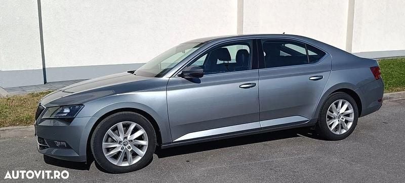 Culoaregri Utilizat 2018 Skoda Superb Ambition Berlinǎ | 19.400 EUR (Preț bun) - Imagine 1/4