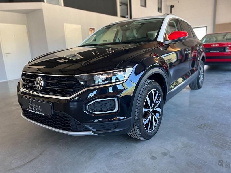 Utilizat 2022 VW T-Roc Style SUV | 25.716 EUR (Scump) - Imagine 1/1