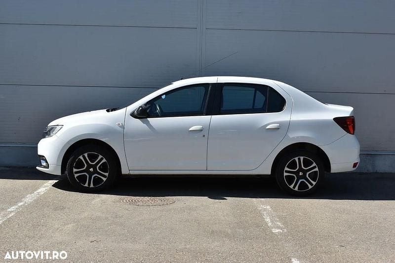 Second-hand Dacia Logan Lauréate 73 CP (53 kW) 2018 Culoarealb Berlinǎ