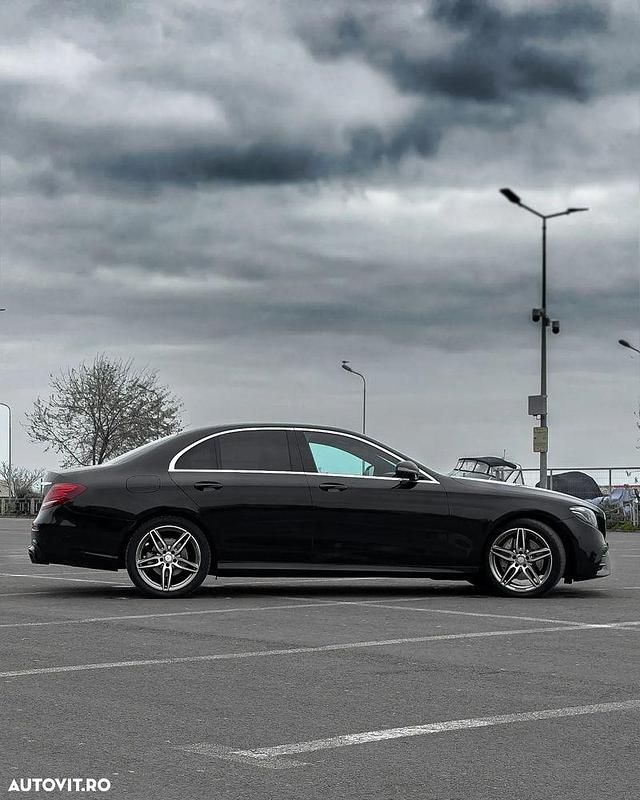 Second-hand Mercedes E220 194 CP (142 kW) 2016 Culoarenegru Berlinǎ