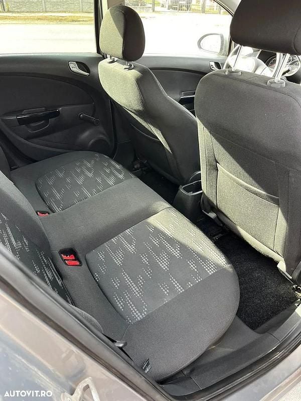 Second-hand Opel Corsa Satellite 87 CP (63 kW) 2012 Culoaregri Hatchback