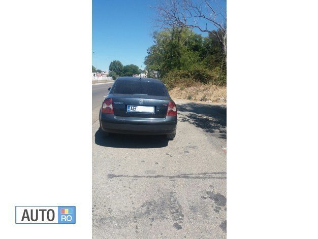 Gri Utilizat 2001 VW Passat Berlinǎ | 3.000 EUR (Scump) - Imagine 1/4