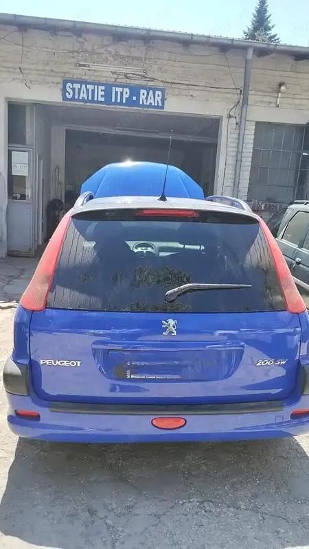 Utilizat 2005 Peugeot 206 Break | 1.500 EUR (Preț OK) - Imagine 1/4