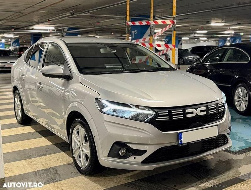 Gri Utilizat 2023 Dacia Logan Prestige Berlinǎ | 12.800 EUR (Preț OK) - Imagine 1/4