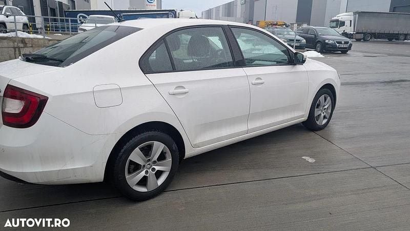 Second-hand Skoda Rapid 116 CP (85 kW) 2018 Culoarealb Hatchback
