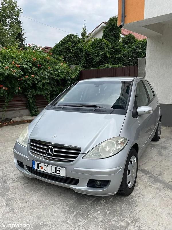 Gri Utilizat 2004 Mercedes A150 Avantgarde Hatchback | 2.200 EUR - Imagine 1/4