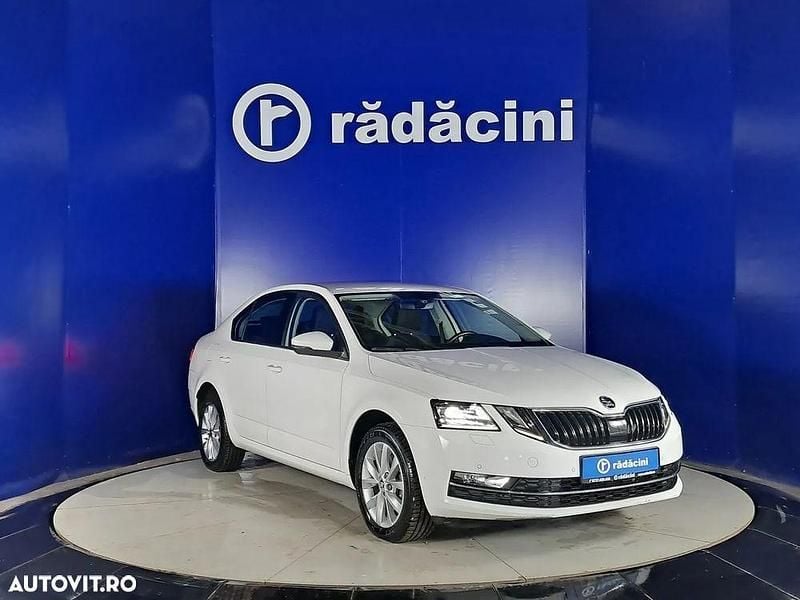 Culoarealb Utilizat 2019 Skoda Octavia Style Berlinǎ | 17.450 EUR (Preț OK) - Imagine 1/3